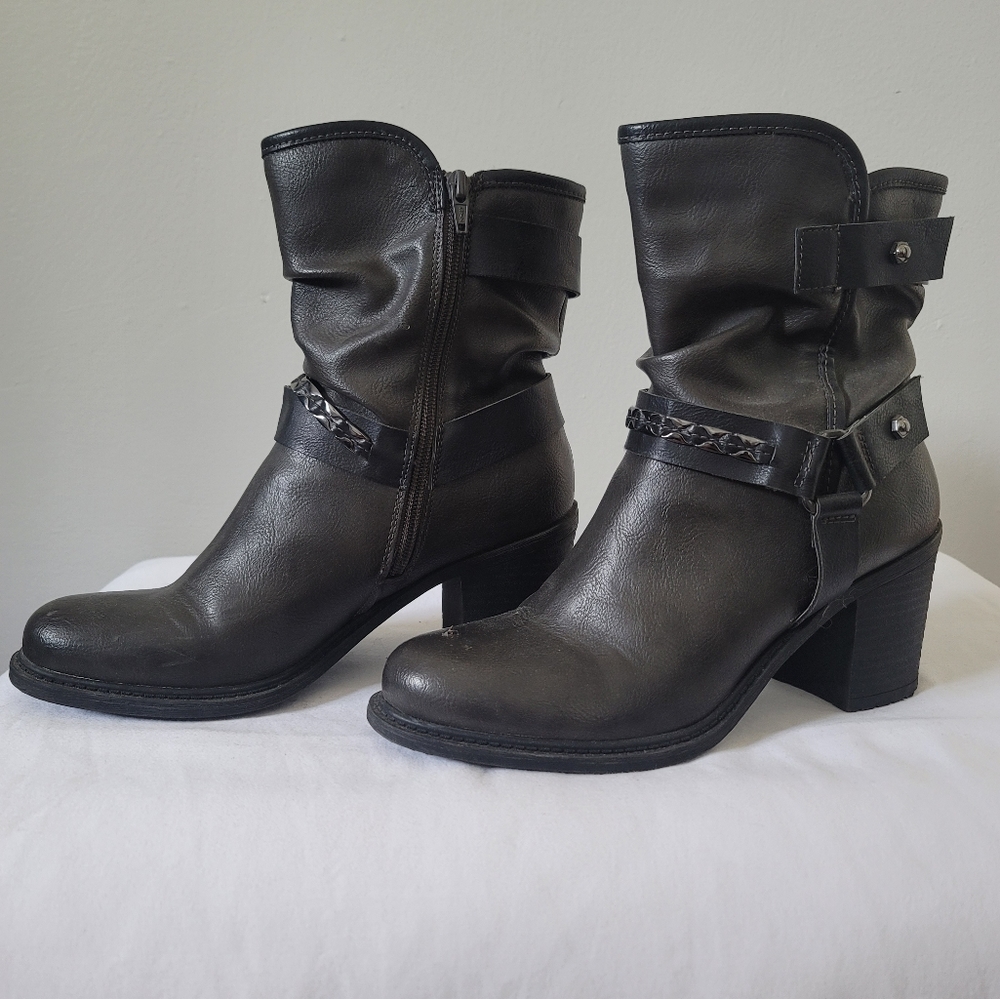 Relativity Re-henrick Boots
